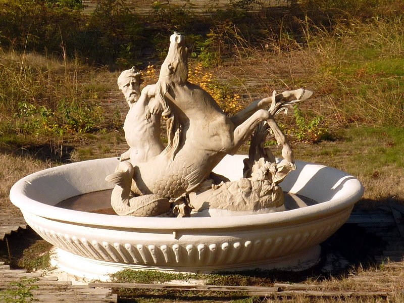 Vincenzo Vela, fountain, Seahorse struggling with a Triton, 1861